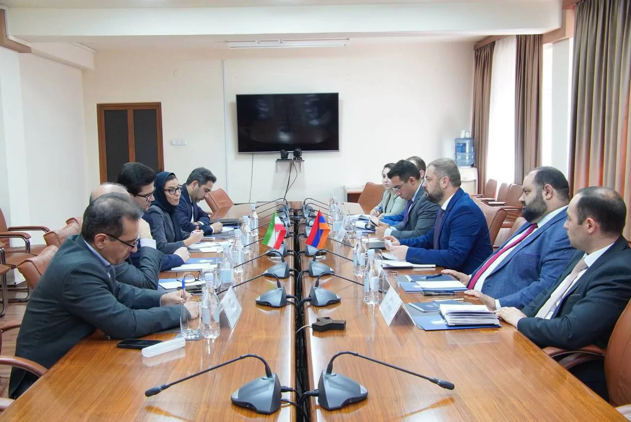 Armenia Interested in Iranian Liquefied Gas, Minister Says
