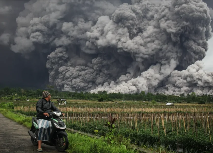 Ինդոնեզիայում Սեմերու հրաբխի ժայթքումից հետո տարհանվել է 900 մարդ