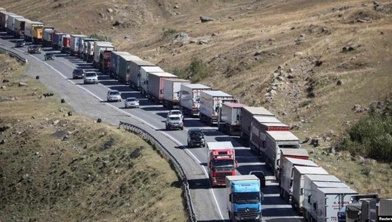 Over 640 Armenian Vehicles Stuck in Queue at Verkhniy Lars