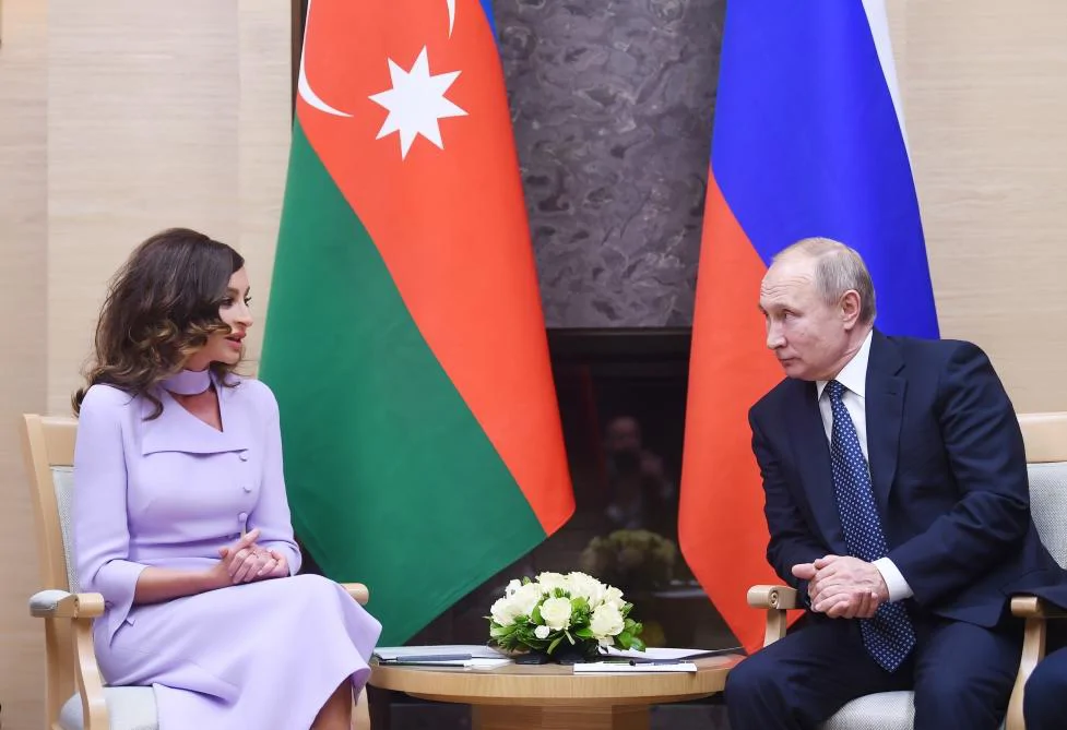Путин поздравил Мехрибан Алиеву с днем рождения
