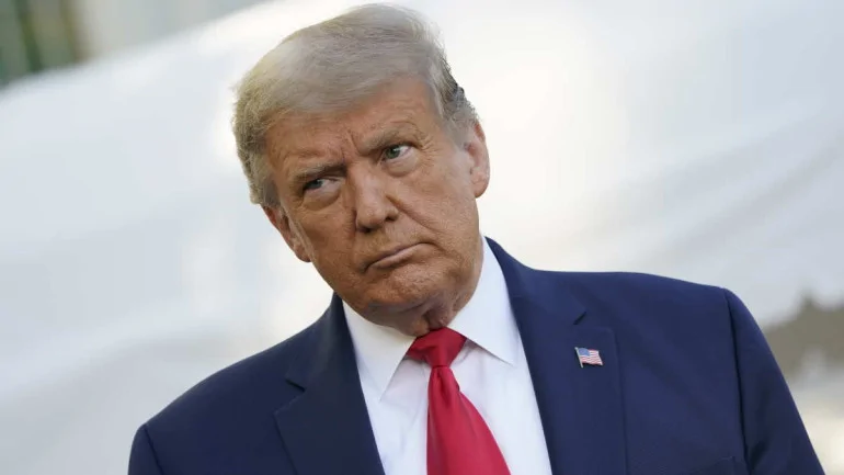 Трамп угрожает Нью-Йорку сокращением финансирования