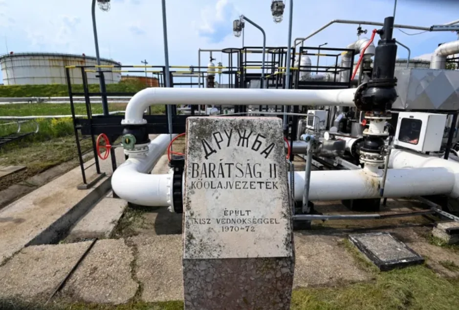 Спор Киева и Будапешта из-за атак на нефтепровод «Дружба»