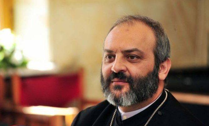 Խուզարկել են Բագրատ Սրբազանի և նրա աջակիցների բնակարանները