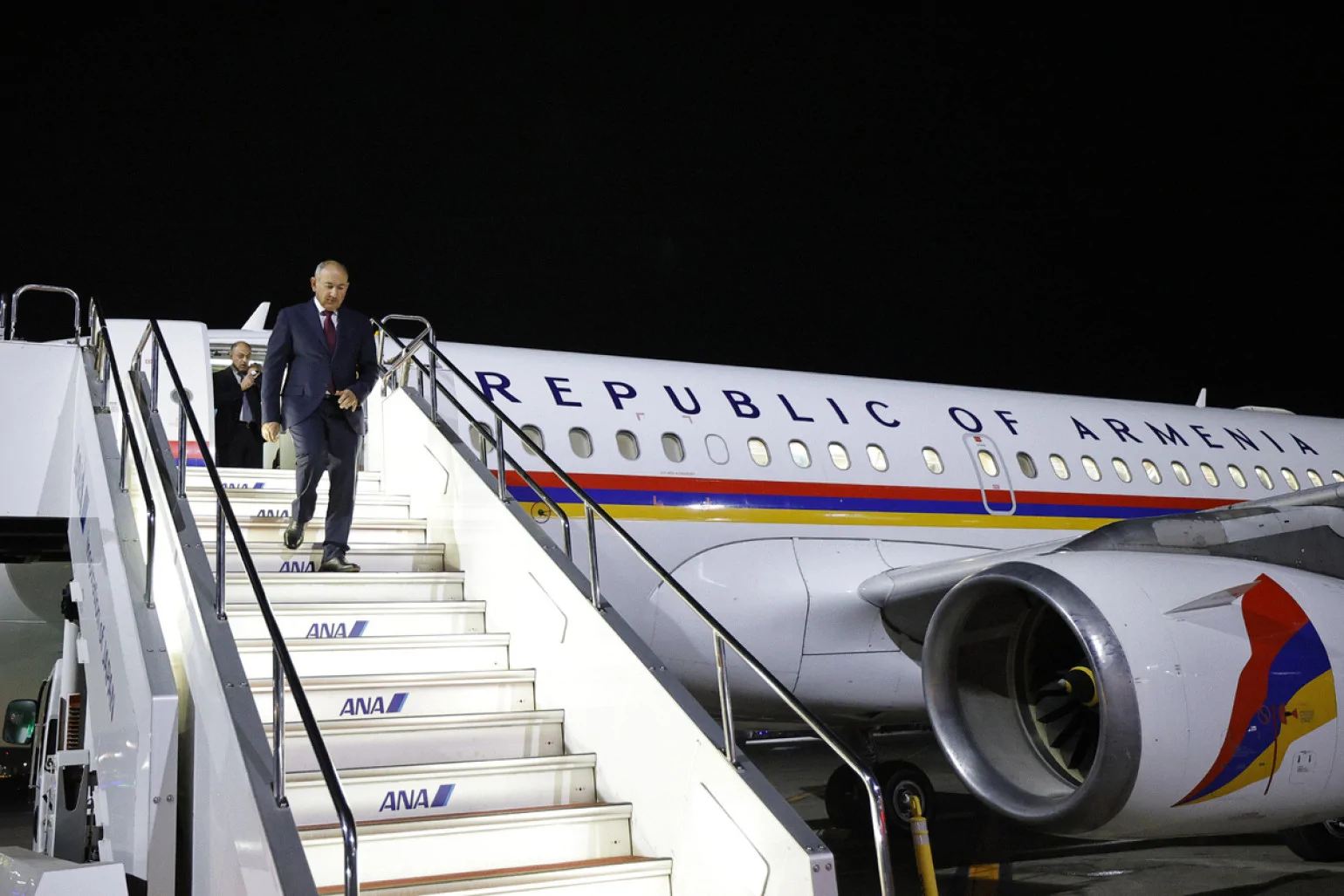 Pashinyan's Plane Flew Over Azerbaijan, Spokesperson Says