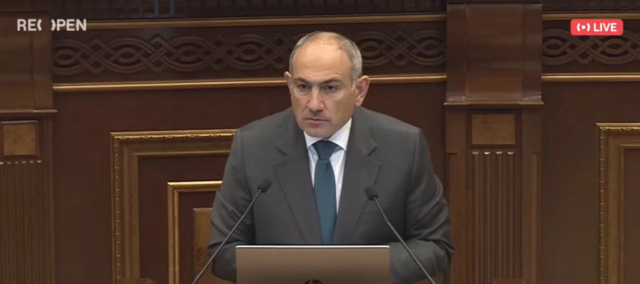 Նրանք պարզապես պետք է չլինեն խորհրդարանում. Փաշինյանը՝ նախկին նախագահների մասին