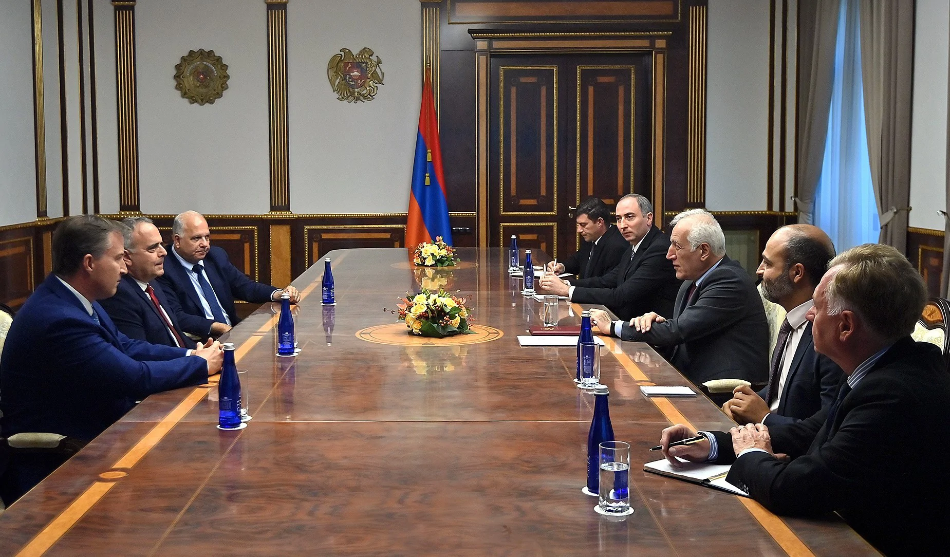 ՀՀ Նախագահը հանդիպել է Ամերիկայի հայկական համագումարի ներկայացուցիչների հետ