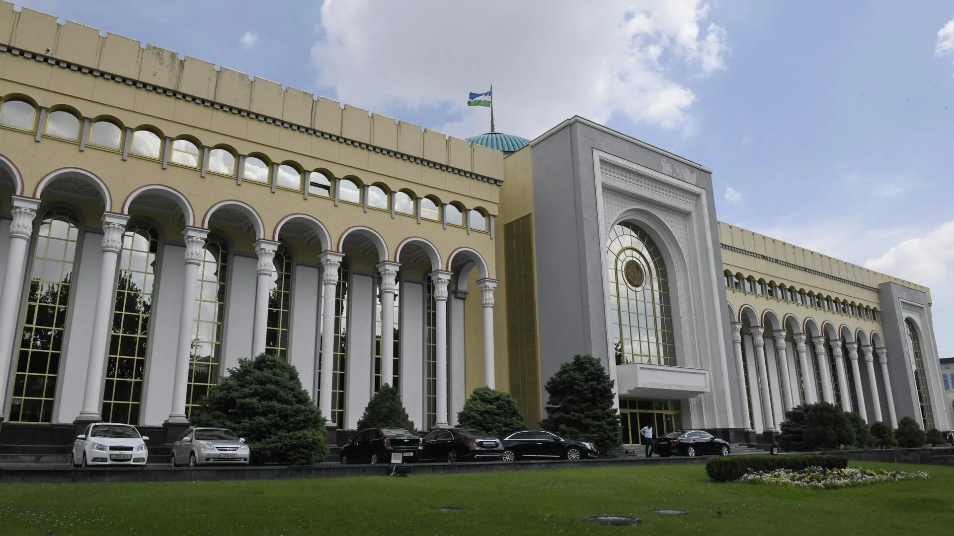 Uzbekistan Demands Russia Punish Man Who Insulted Taxi Driver