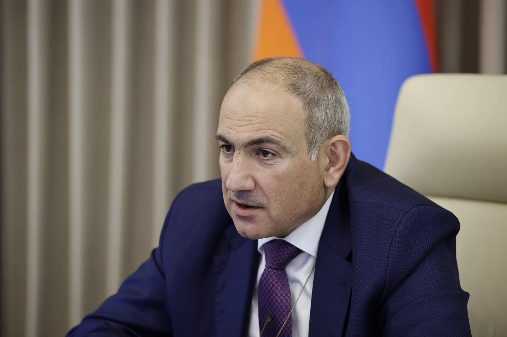 Pashinyan After Talin Liturgy: Glad Clergy Stand Firm