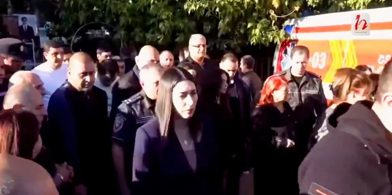 Funeral Held for Slain Parakar Mayor; Minister Attends