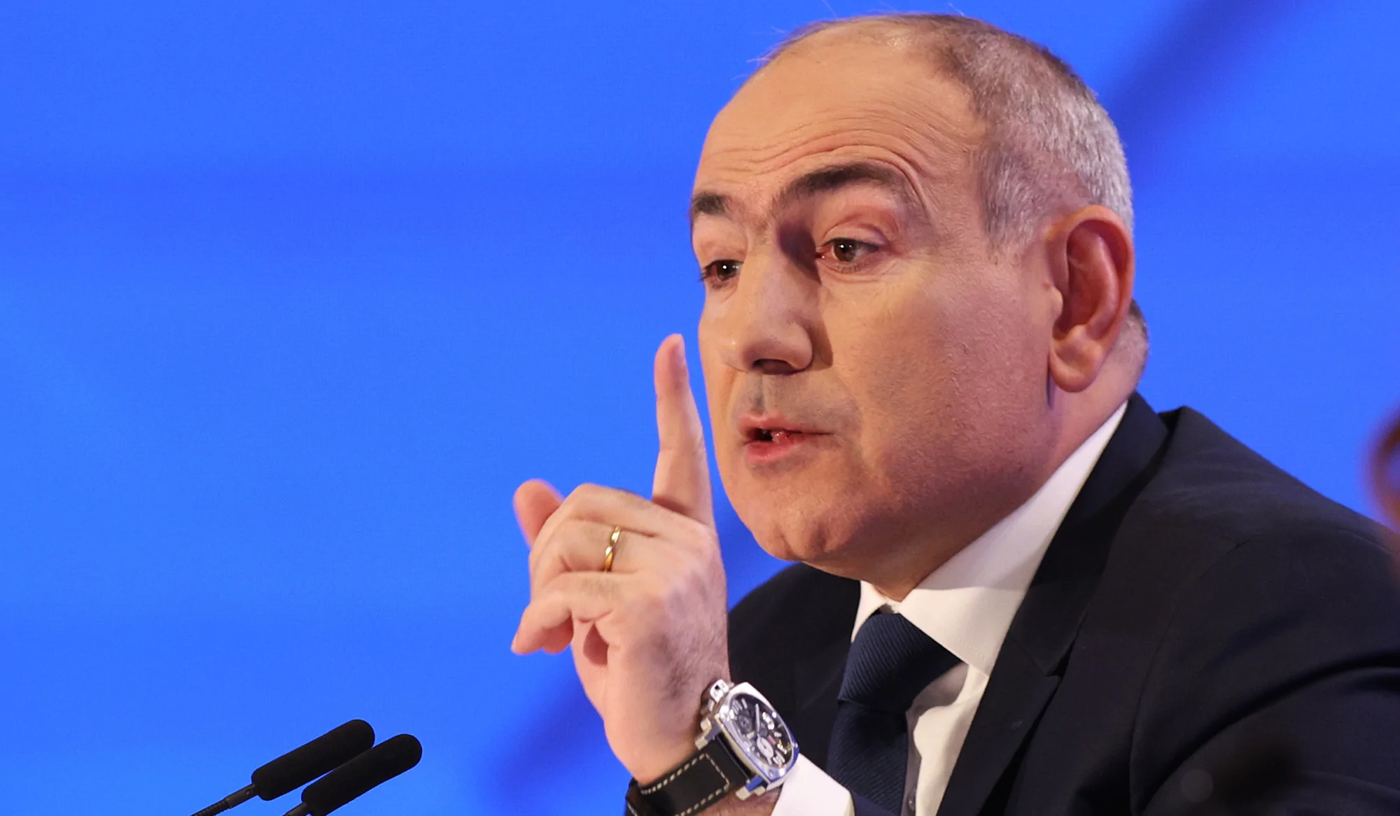 «Наденьте самые прочные маски, чтоб челюсть не отвисла»: Пашинян – Саргсяну