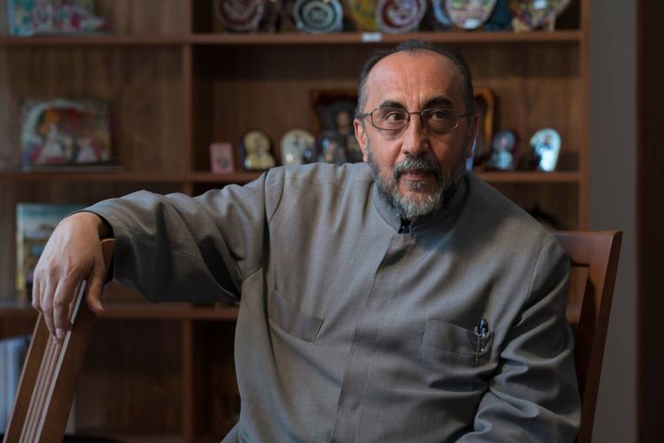 Lawyers move to end Archbishop Ajapahyan's detention