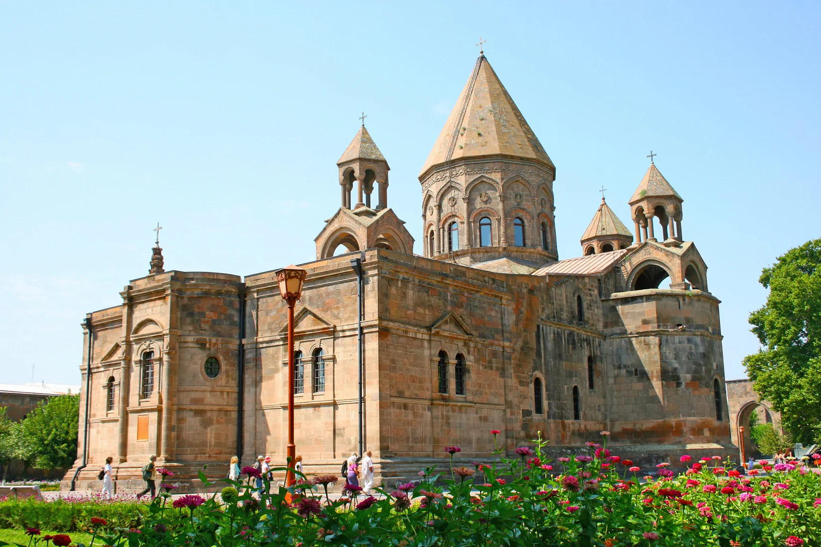 Էջմիածինն արձագանքել է Աջապահյանի ազատազրկմանը