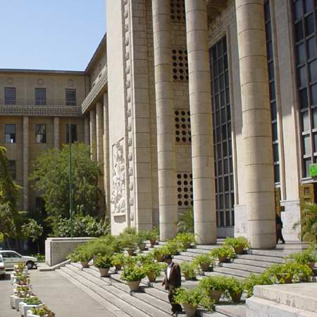 В Захедане нейтрализовали 3-х нападавших; 5 погибли, 13 ранены