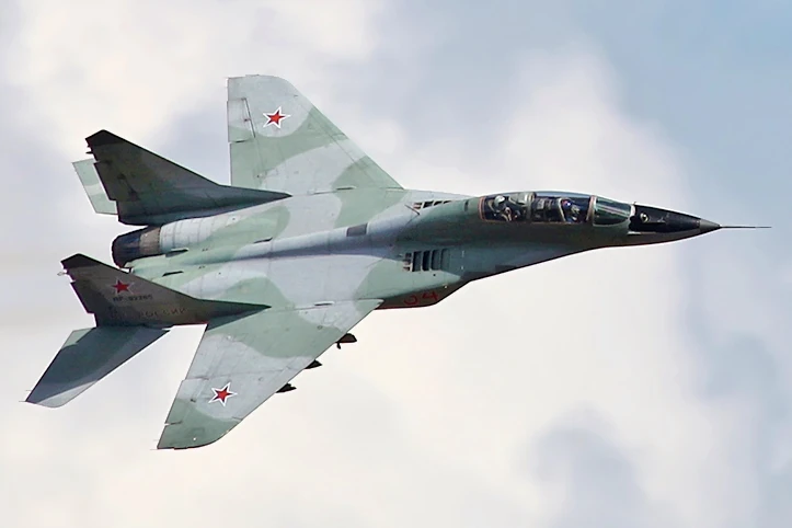 A Russian fighter jet collided with an iron pole in Yerevan