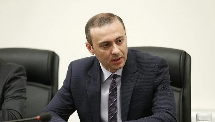 ՀՀ Անվտանգության խորհրդի քարտուղարը կմեկնի Փարիզ