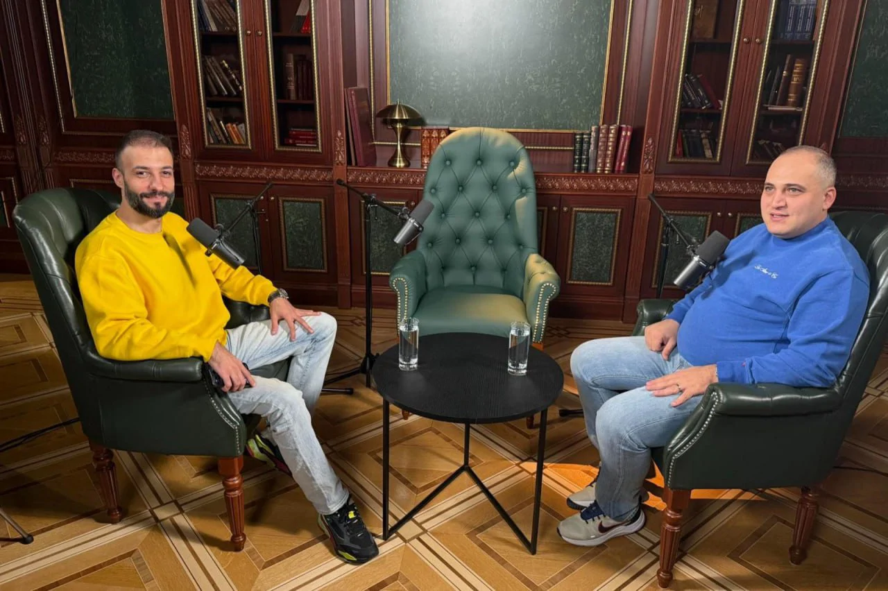 Арестованы авторы подкаста «Имнемними» Самсонян и Сагателян