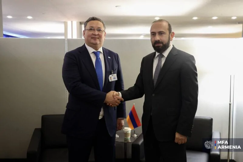 Արարատ միրզոյանը հանդիպել է Ղազախստանի փոխվարչապետի հետ