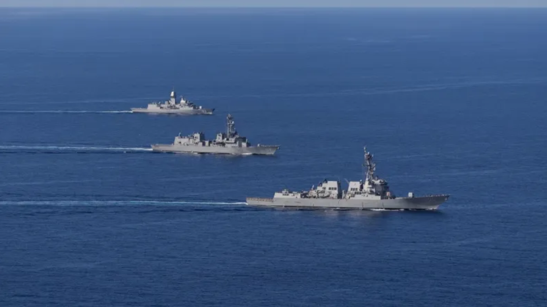 РФ и Китай начали совместные учения в Японском море
