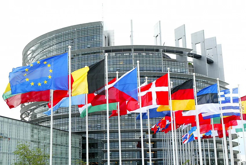 55 MEPs Demand Immediate EU Accession Talks for Moldova