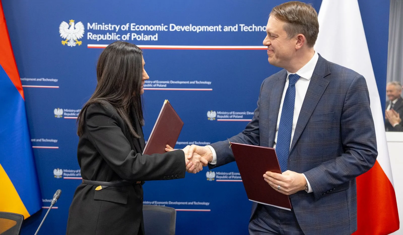 Հայաստանն ու Լեհաստանը ստորագրել են համագործակցության նոր ճանապարհային քարտեզ