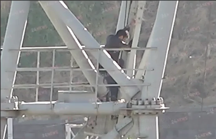 Man Who Threatened Suicide at Hrazdan Stadium Comes Down