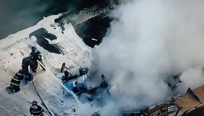 Light Plane Crashes Into Cars in Italy, Killing Two