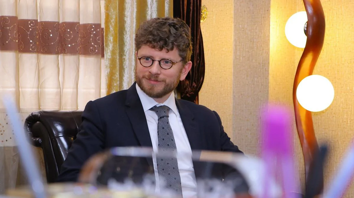 French Envoy: Armenia Has Found the Courage to Make Peace