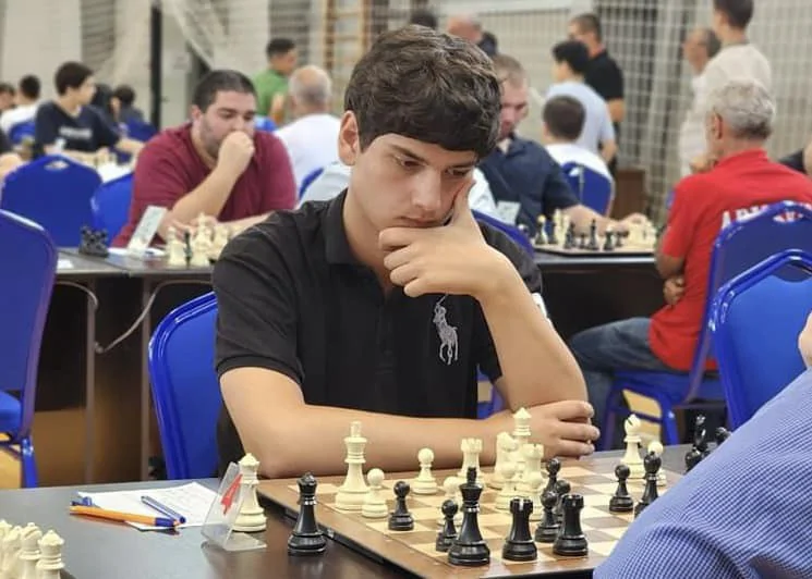 Юные армянские шахматисты стали чемпионом и вице-чемпионом Европы