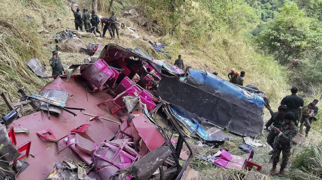 15 Tourists Killed in Sri Lanka Bus Crash