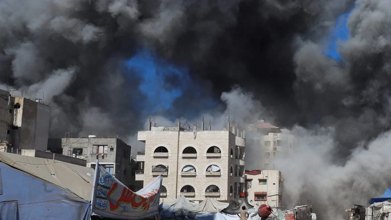  Israeli forces have destroyed at least 30 residential buildings in Gaza