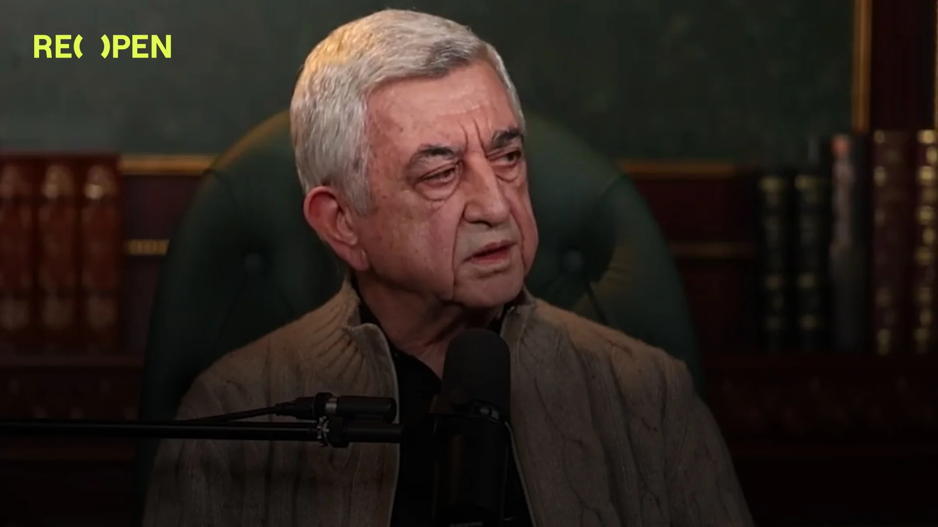 Интересные разоблачения в заочной полемике Саргсян-Пашинян