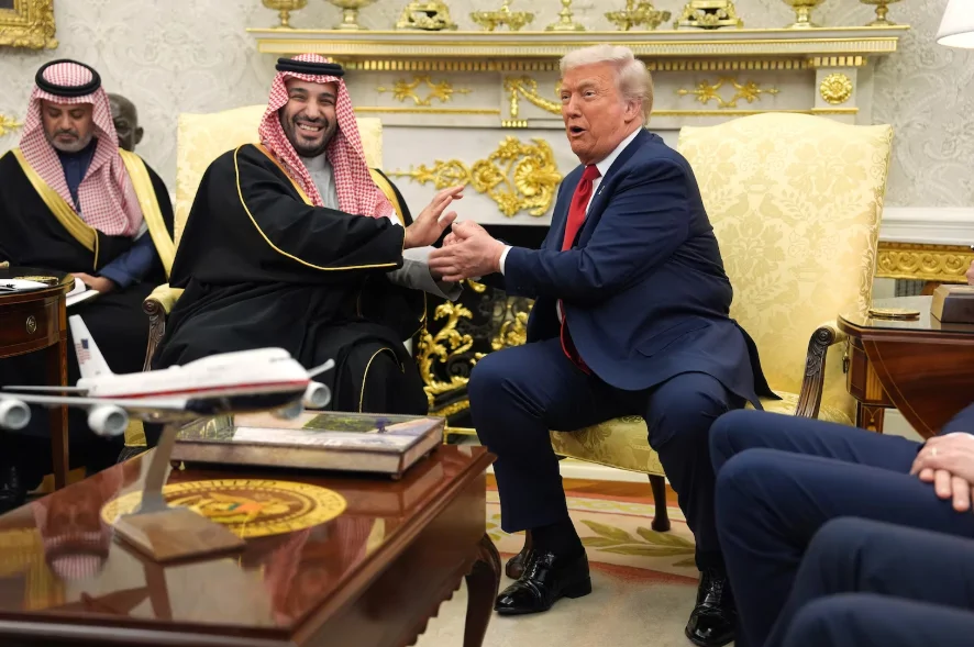 1 տրիլիոն դոլար՝ Թրամփի գովասանքին արժանանալու համար