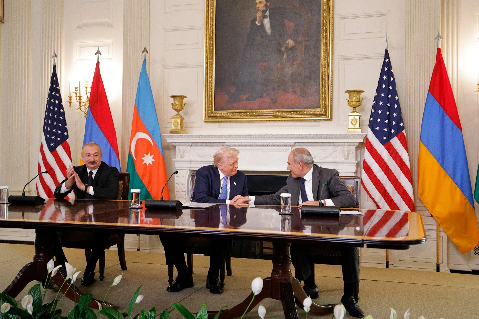 Հայ-ադրբեջանական խաղաղությունն ավելի իրական է, քան երբևէ. Foreign Affairs