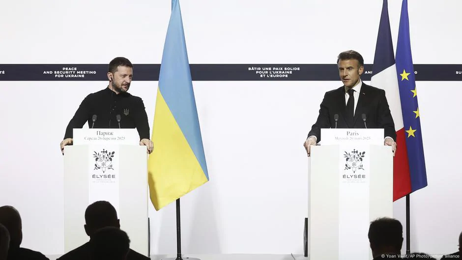 Մոսկվան պնդում է՝ Մակրոնը Ուկրաինա ներխուժելու ծրագրեր ունի