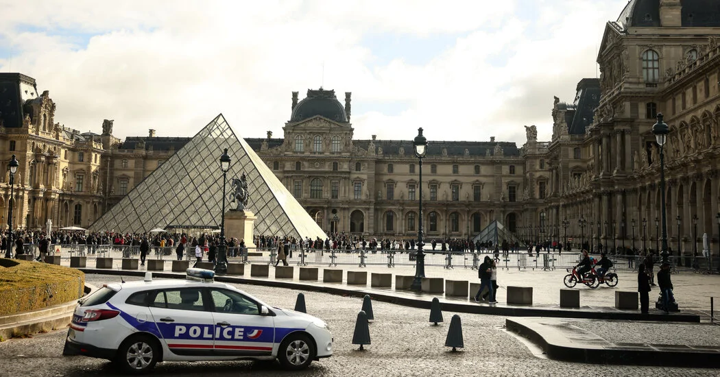 Լուվրի կողոպուտի գործով ձերբակալվել է 2 կասկածյալ