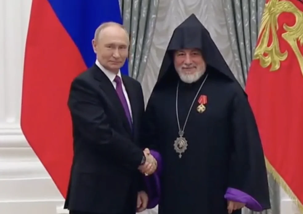 Պուտինը Եզրաս արքեպիսկոպոսին պարգևատրել է Ալեքսանդր Նևսկու շքանշանով
