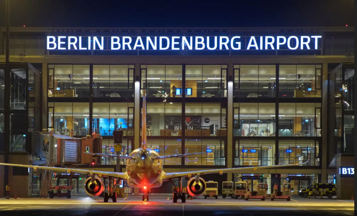 Անօդաչուն երկու ժամով կաթվածահար է արել Բեռլինի օդանավակայանը
