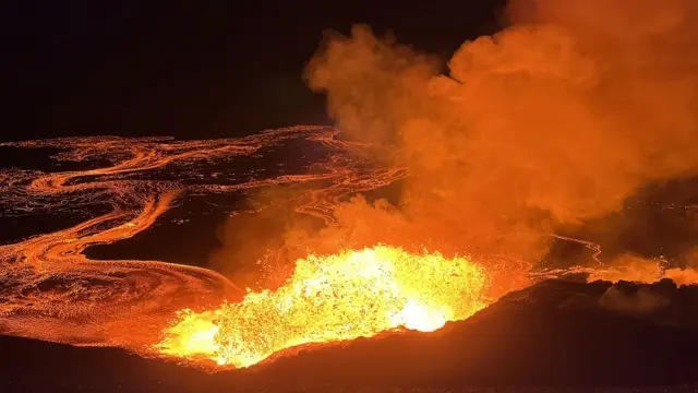 Kīlauea Volcano, One of the World's Most Active, Erupts in Hawaii