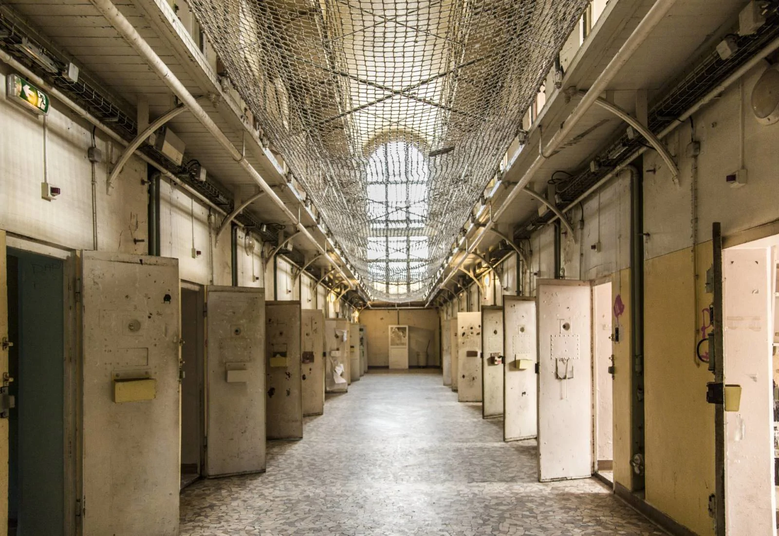 Վրեժխնդիր կլինենք Քադաֆիի համար. Սարկոզիին բանտում սպառնում են