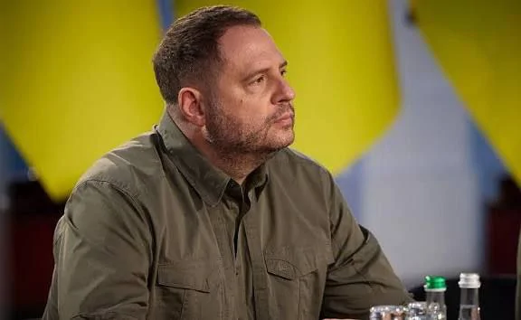 Զելենսկին հայտարարեց Երմակի հրաժարականի և աշխատակազմի վերագործարկման մասին