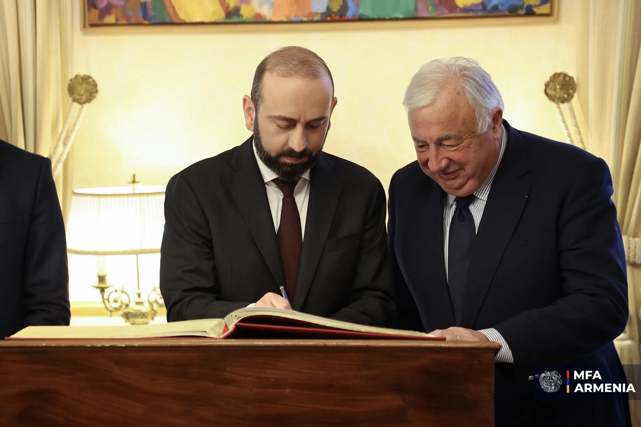 Միրզոյանը և Լարշեն քննարկել են ռազմավարական գործընկերությունը