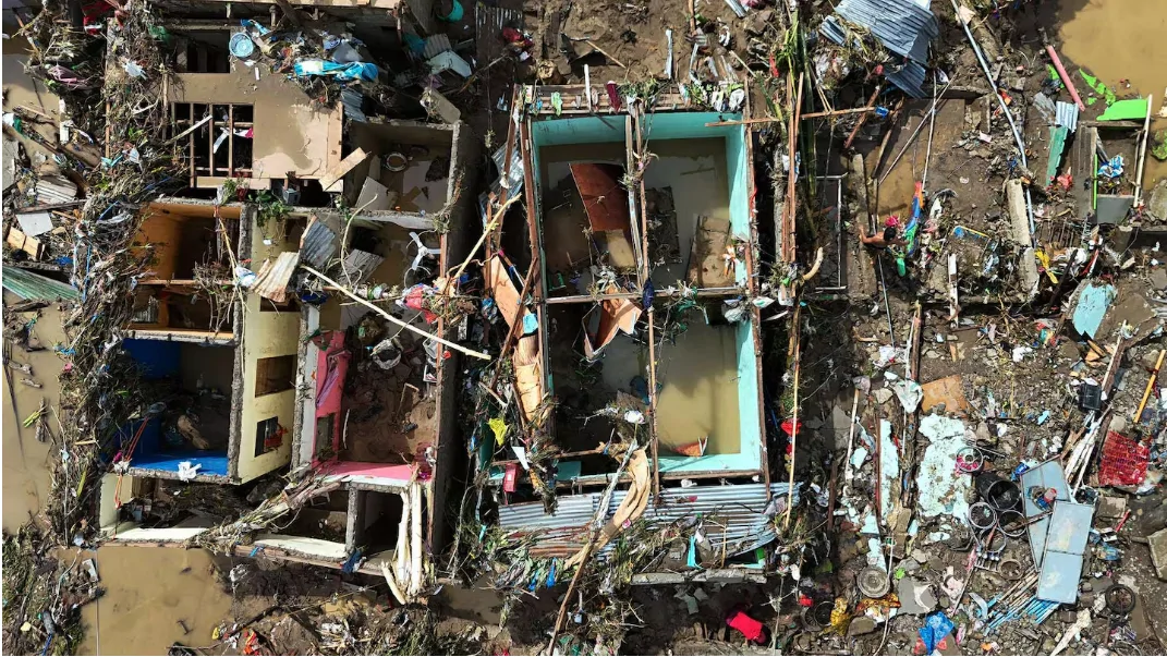 Тайфун «Калмэджи» унес жизни 5 человек во Вьетнаме