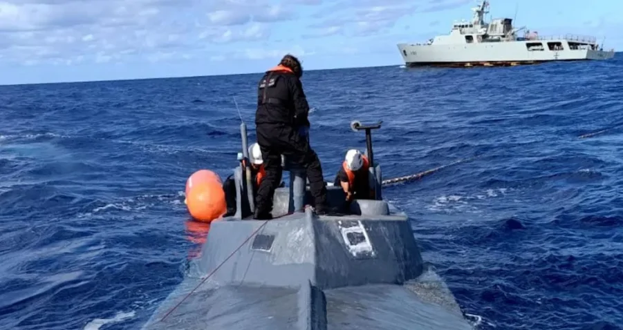 В Португалии задержали «нарко-субмарину» с 1,7 т кокаина