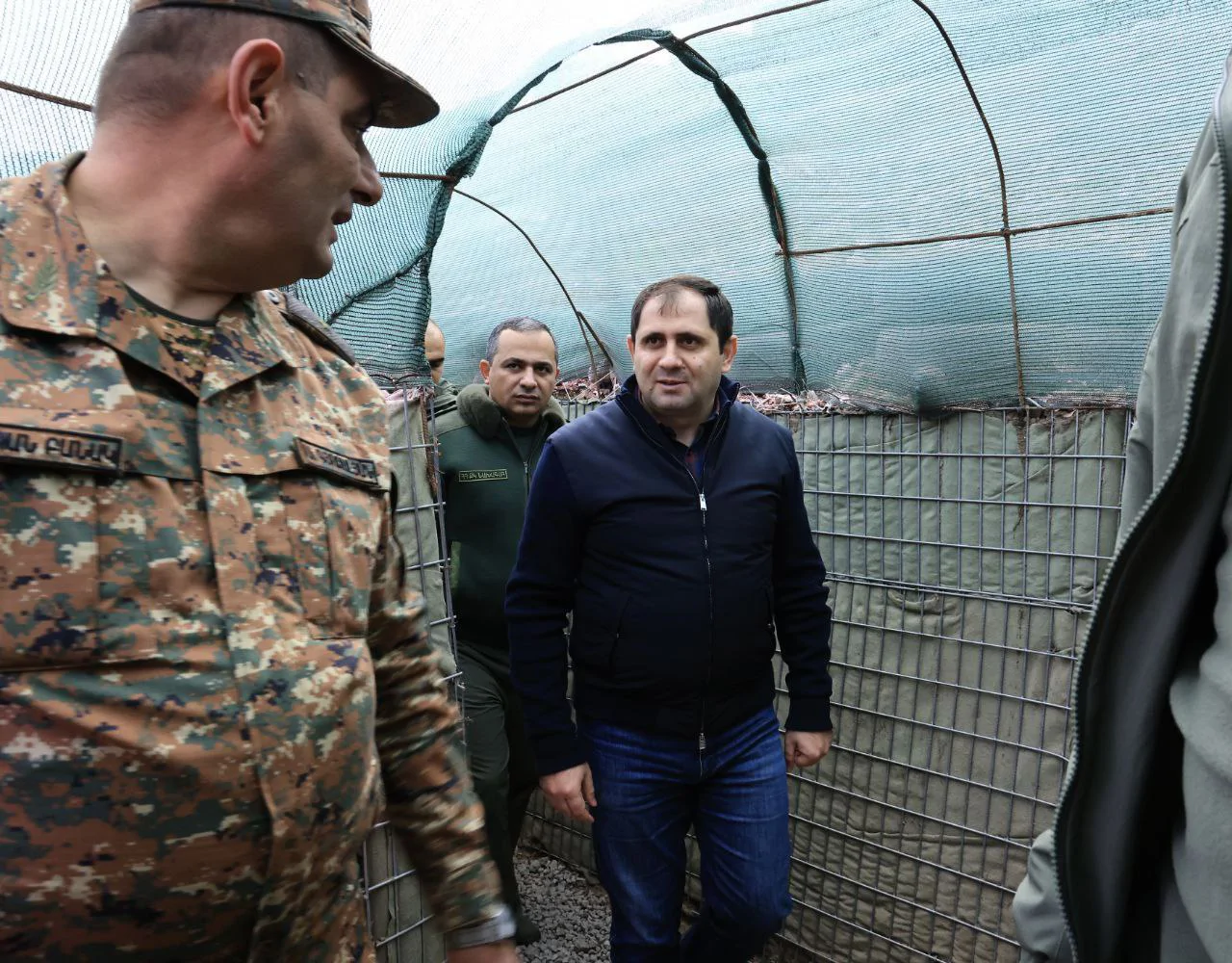 Պապիկյանն ու Պողոսյանն այցելել են սահմանագոտի