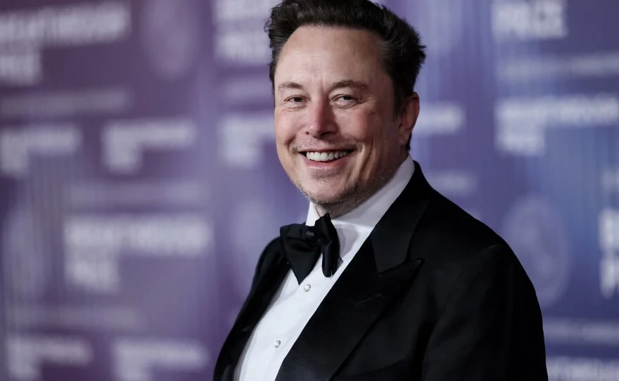 Акционеры Tesla одобрили компенсационный пакет Маска на $1 трлн