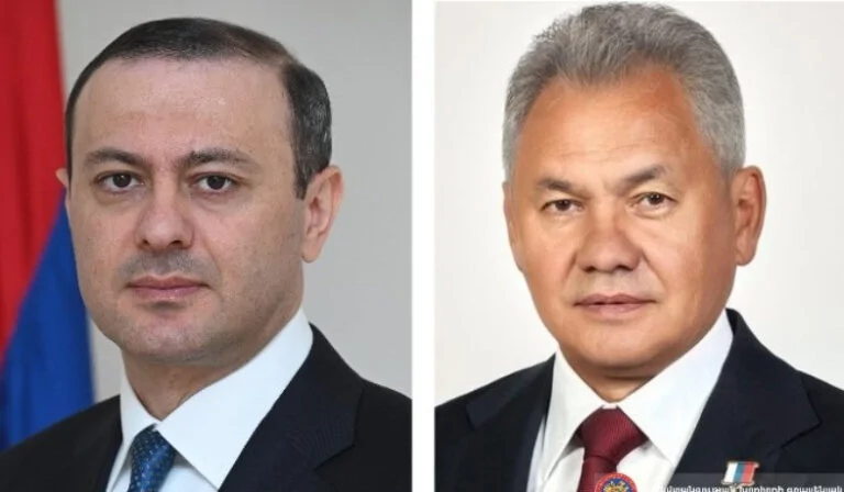 Шойгу и Григорян «сверили часы» по Кавказу в Москве