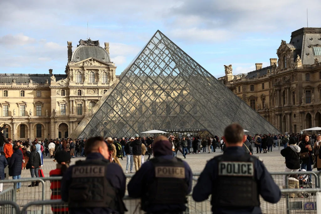 Louvre Heist: Five More Arrested in Crown Jewels Theft
