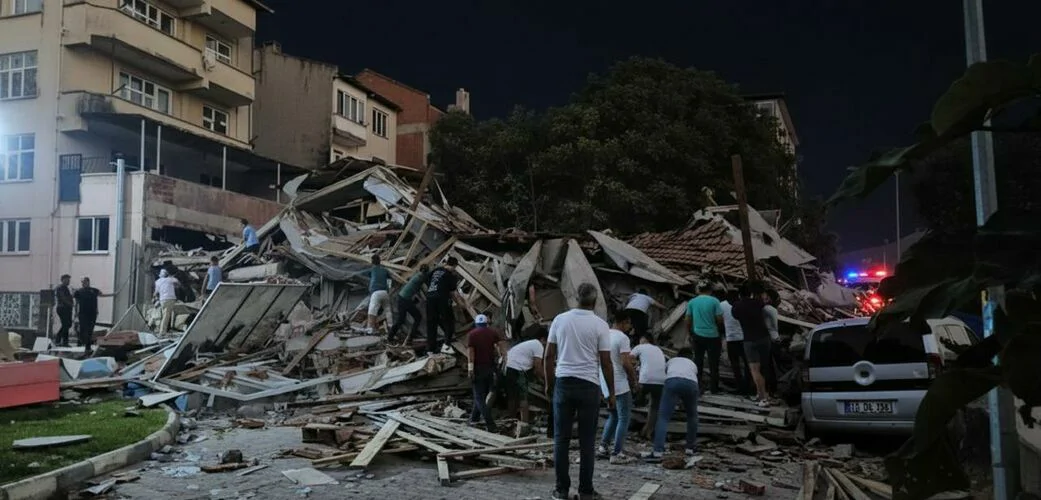 19 Injured as 6.1 Magnitude Earthquake Hits Western Turkey