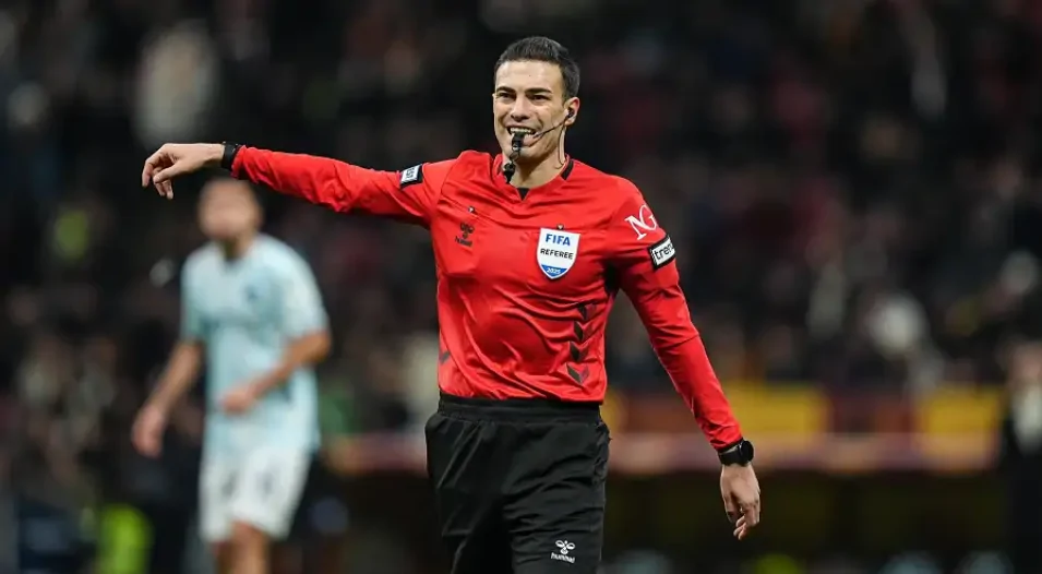 Скандал в Турции: 371 футбольный судья уличён в ставках