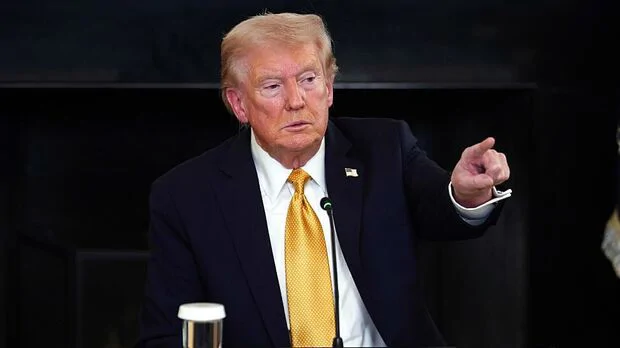 Трамп остановил все торговые переговоры с Канадой из-за рекламы